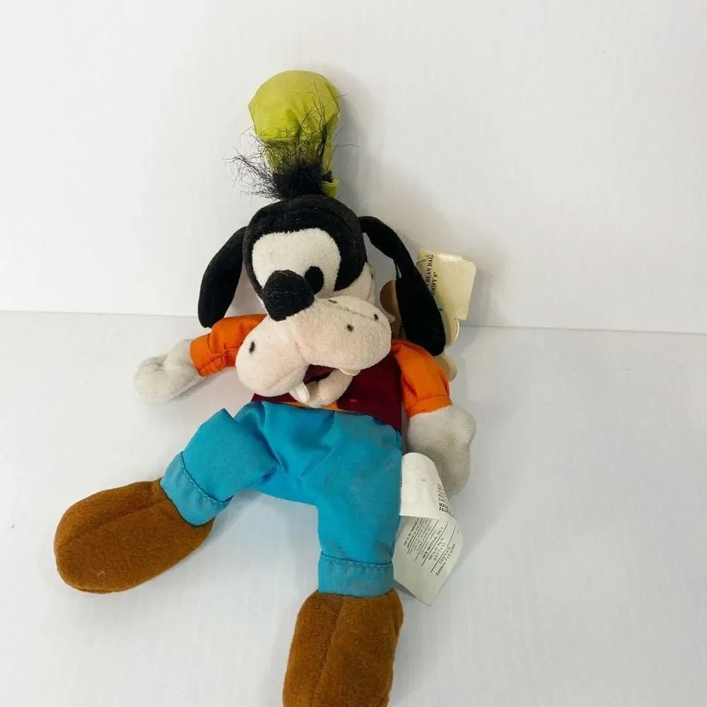 Mouseketoys Disney Goofy bean bag plush with tags Vintage